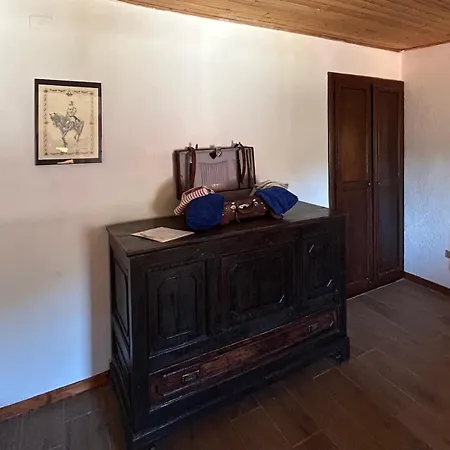 Gennarcu Bed & Breakfast Ussassai