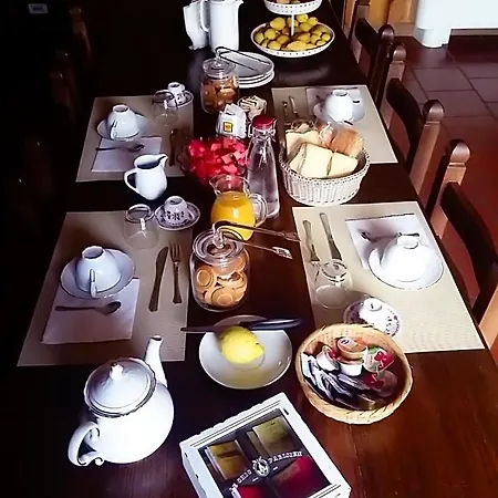 Alojamento de Acomodação e Pequeno-almoço Gennarcu